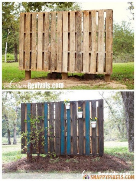 Pallet-Projects-Garden-Wall (1)