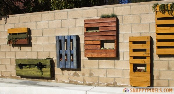 pallets-wall-03