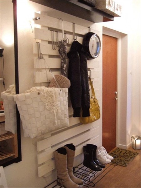 used-pallet-coat-rack